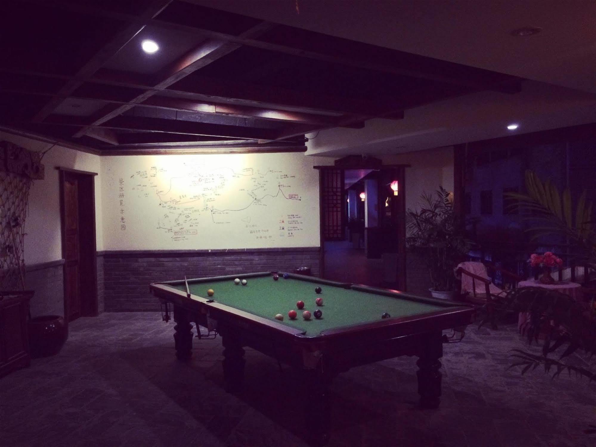 Bajie Youth Hostel Zhangjiajie Dış mekan fotoğraf